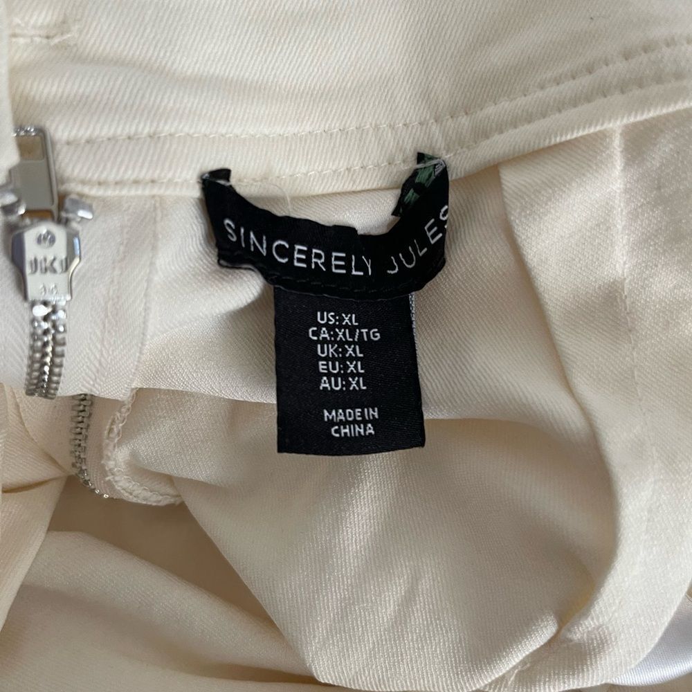 Sincerely Jules Denim V Cut Pale Yellow Jumpsuit. - Picture 8 of 9